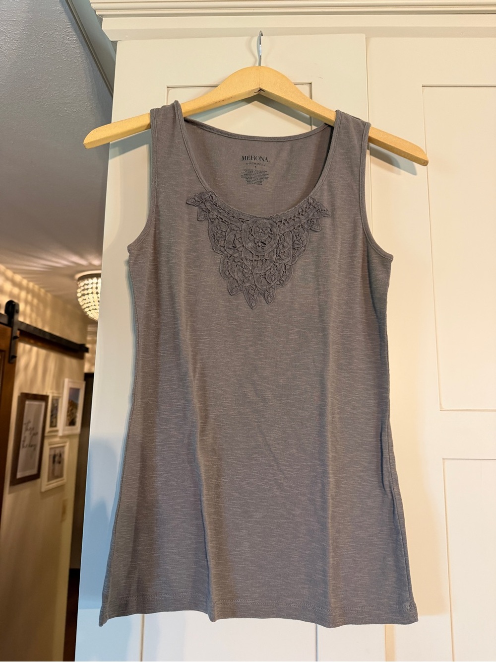 Merona gray tank top, detailed front around neck, size S